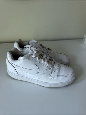 Nike White Low-Top Leather Sneakers Women's